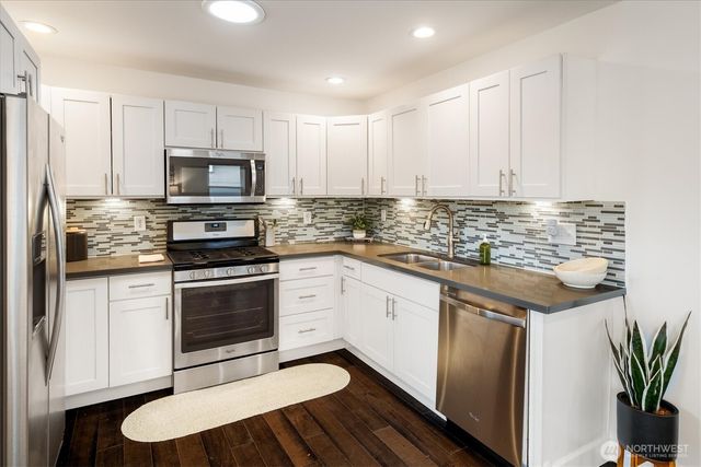 4513 Cascadia Avenue S, Seattle, WA 98118