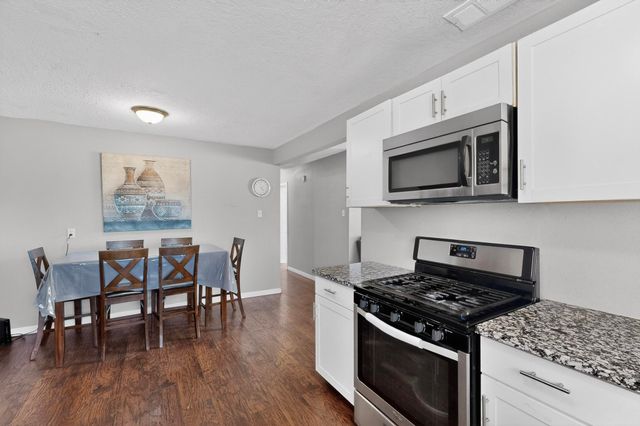 220 Espejo Street NE, Albuquerque, NM 87123