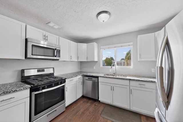 220 Espejo Street NE, Albuquerque, NM 87123