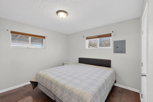 220 Espejo Street NE, Albuquerque, NM 87123