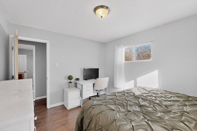 220 Espejo Street NE, Albuquerque, NM 87123