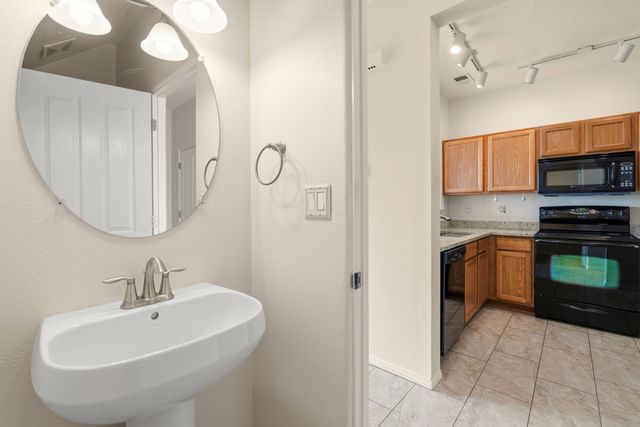 117 Johnson Mesa, Santa Fe, NM 87508