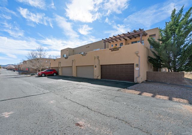 117 Johnson Mesa, Santa Fe, NM 87508