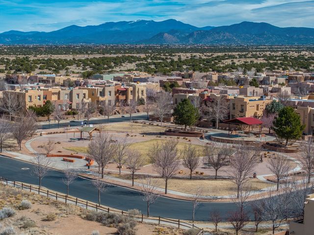 117 Johnson Mesa, Santa Fe, NM 87508