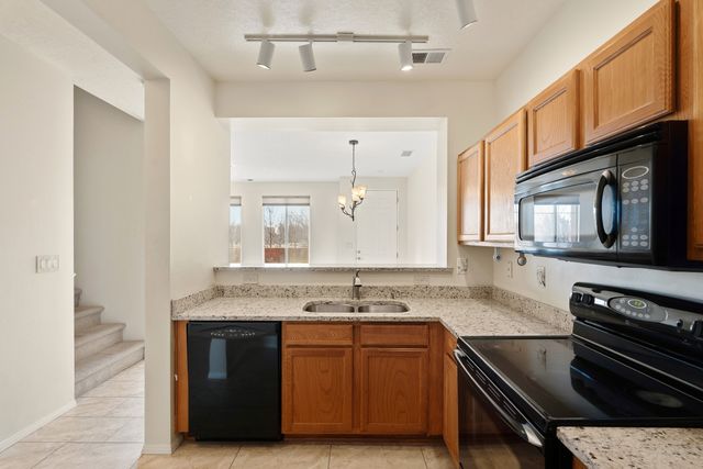 117 Johnson Mesa, Santa Fe, NM 87508