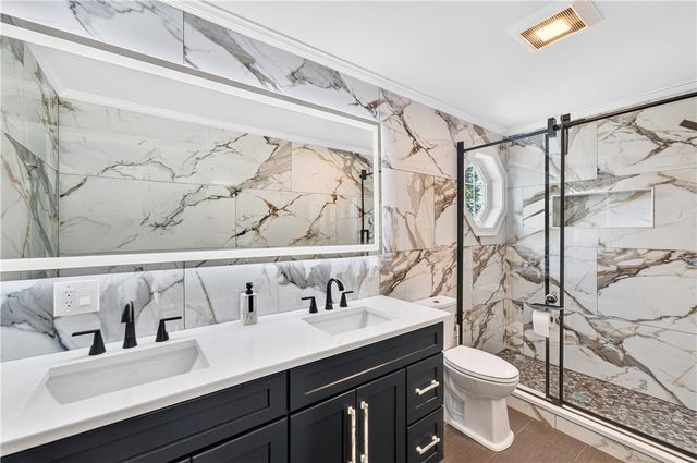 318 Farmington Avenue, Cranston, RI 02920