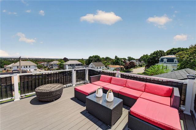318 Farmington Avenue, Cranston, RI 02920