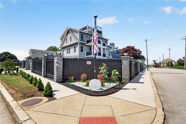 318 Farmington Avenue, Cranston, RI 02920