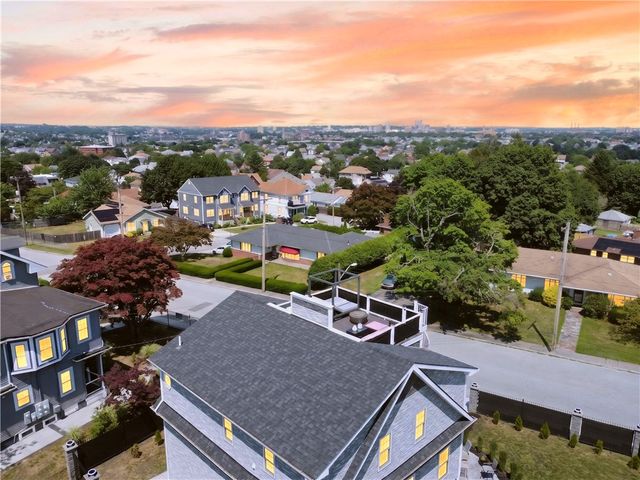 318 Farmington Avenue, Cranston, RI 02920