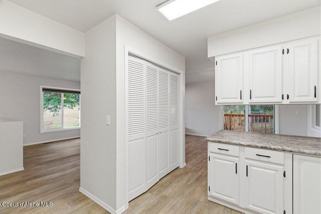 14895 N Crystal Springs LN, Rathdrum, ID 83858