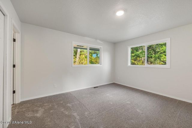 14895 N Crystal Springs LN, Rathdrum, ID 83858