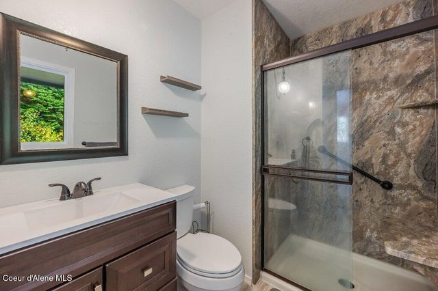 14895 N Crystal Springs LN, Rathdrum, ID 83858