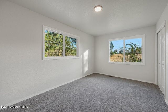 14895 N Crystal Springs LN, Rathdrum, ID 83858