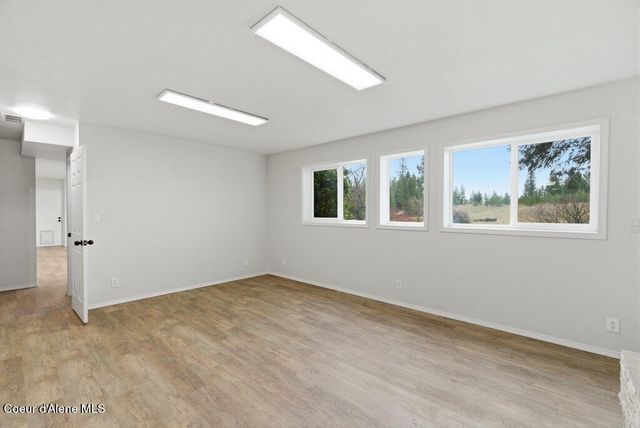 14895 N Crystal Springs LN, Rathdrum, ID 83858