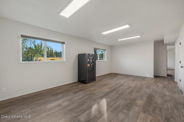 14895 N Crystal Springs LN, Rathdrum, ID 83858