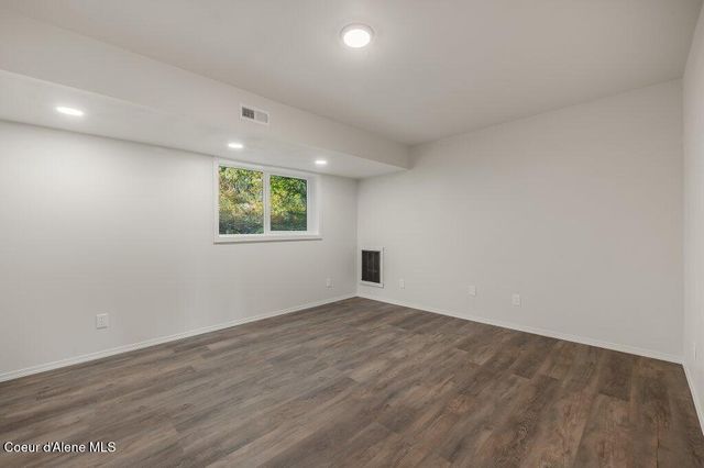 14895 N Crystal Springs LN, Rathdrum, ID 83858