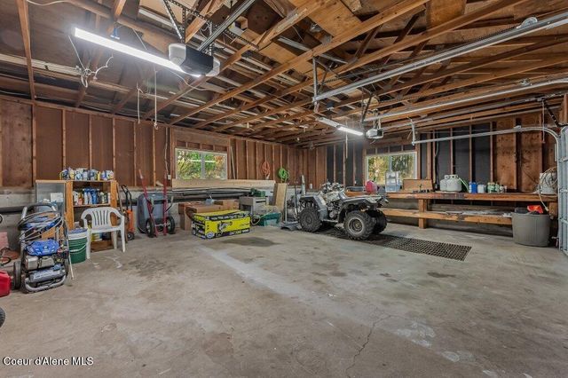 14895 N Crystal Springs LN, Rathdrum, ID 83858