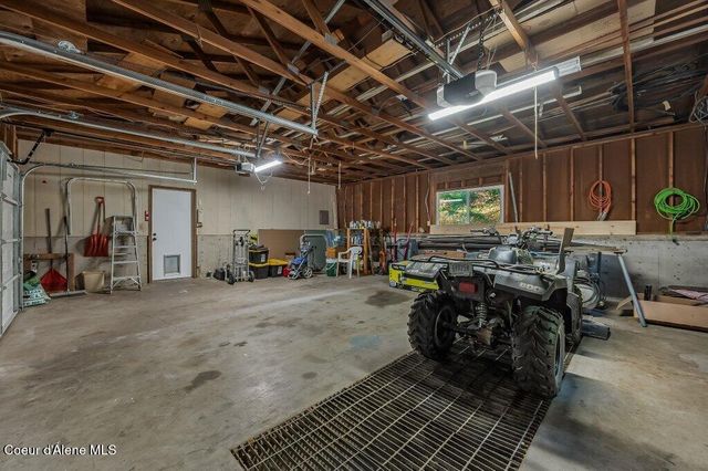 14895 N Crystal Springs LN, Rathdrum, ID 83858