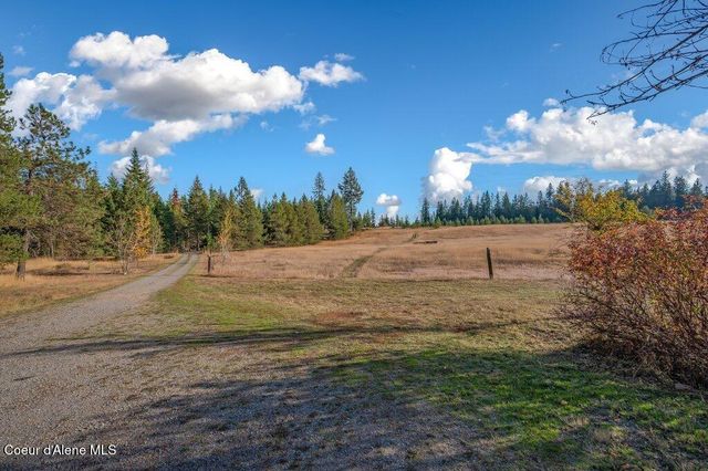 14895 N Crystal Springs LN, Rathdrum, ID 83858