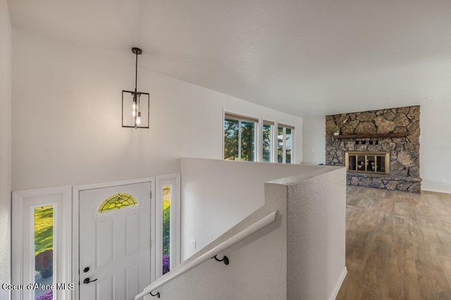 14895 N Crystal Springs LN, Rathdrum, ID 83858