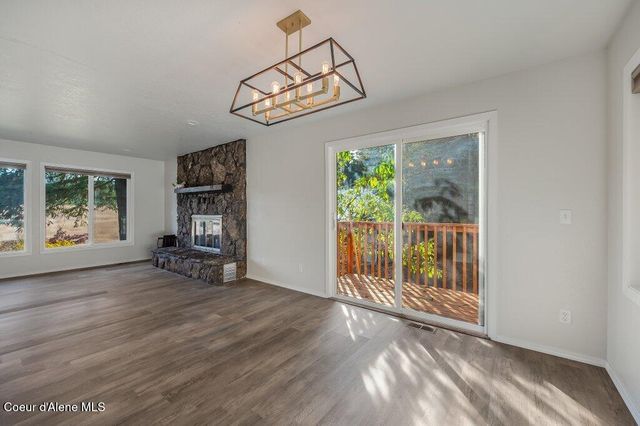 14895 N Crystal Springs LN, Rathdrum, ID 83858