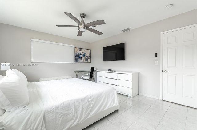 21320 NE 25th Court, Miami, FL 33180