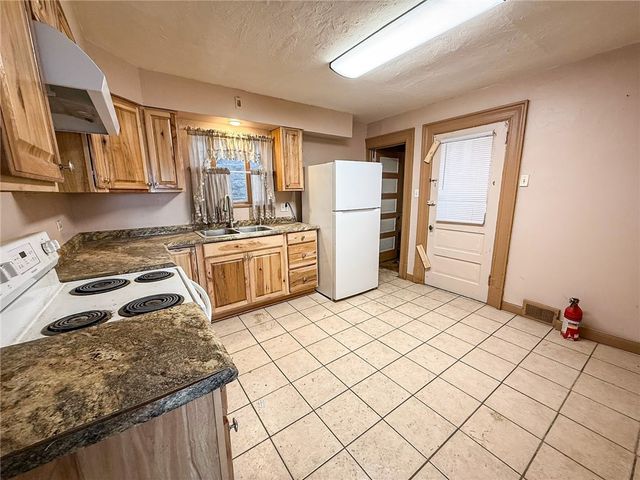 248 E Fulton St, Butler, PA 16001