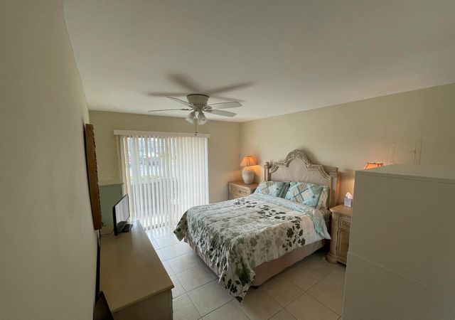 208 Valencia I, Delray Beach, FL 33446