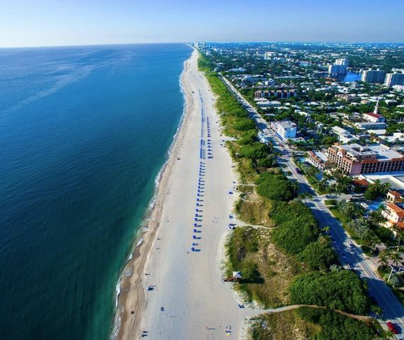 208 Valencia I, Delray Beach, FL 33446