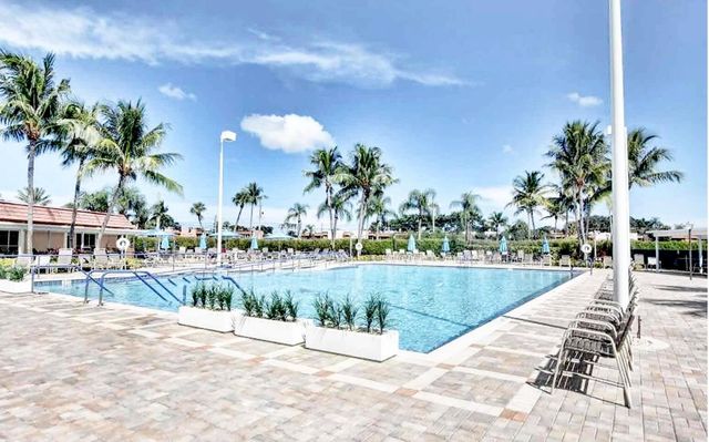 208 Valencia I, Delray Beach, FL 33446