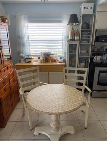 208 Valencia I, Delray Beach, FL 33446