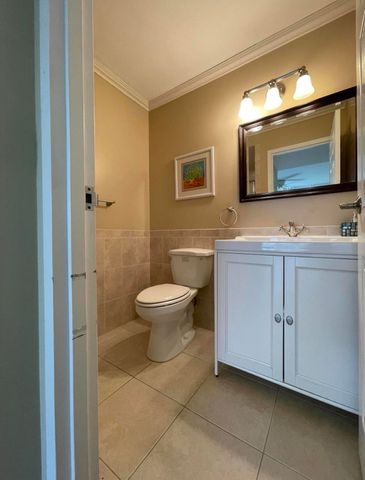 208 Valencia I, Delray Beach, FL 33446