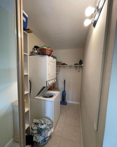 208 Valencia I, Delray Beach, FL 33446