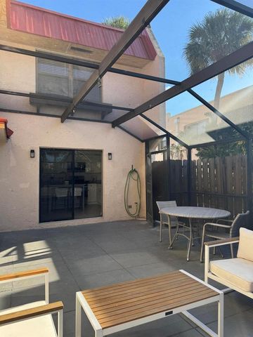 6372 Seven Springs Boulevard A, Greenacres, FL 33463