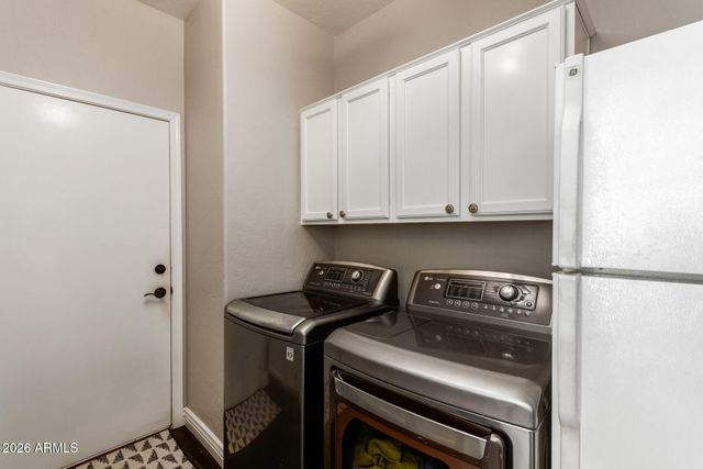 5030 E KIRKLAND Road, Phoenix, AZ 85054