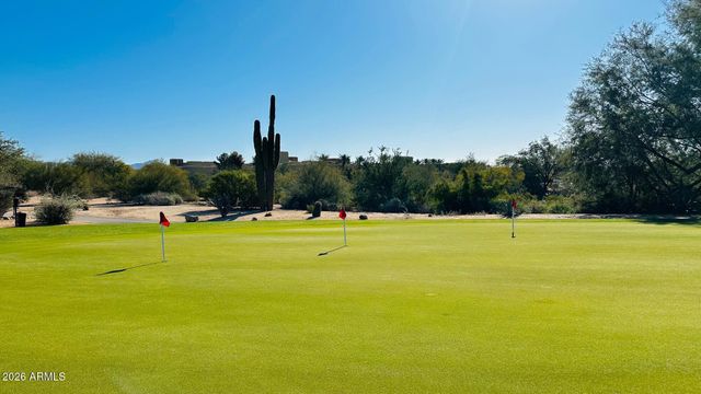 5030 E KIRKLAND Road, Phoenix, AZ 85054