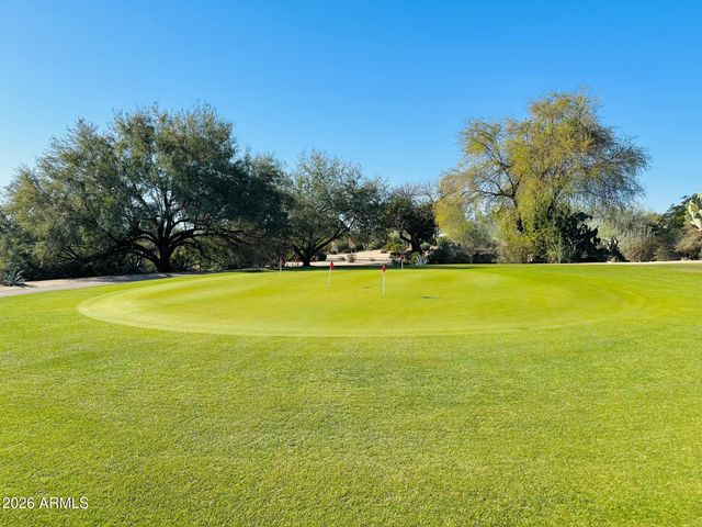 5030 E KIRKLAND Road, Phoenix, AZ 85054