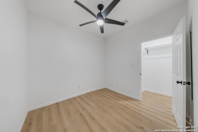 1407 W Mistletoe, San Antonio, TX 78201