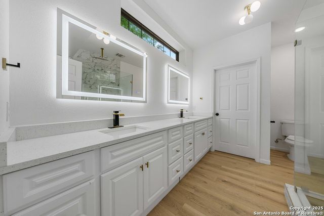 1407 W Mistletoe, San Antonio, TX 78201