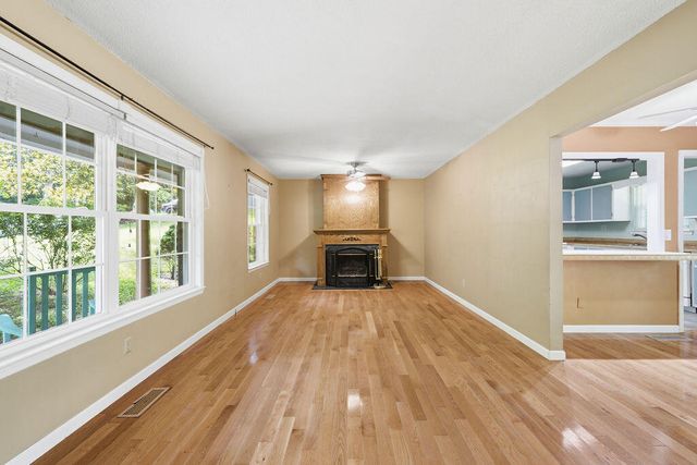 213 Maple Way, Ringgold, GA 30736