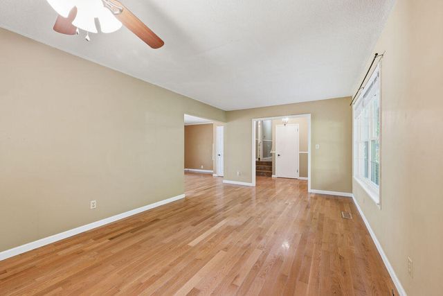 213 Maple Way, Ringgold, GA 30736