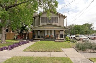 200 Queen Anne Ct # 200B, San Antonio, TX 78209