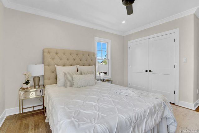 500 1st Avenue 1 B, New Hyde Park, NY 11040
