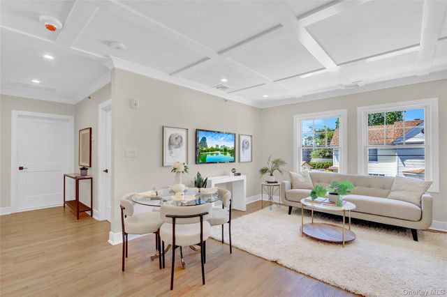 500 1st Avenue 1 B, New Hyde Park, NY 11040
