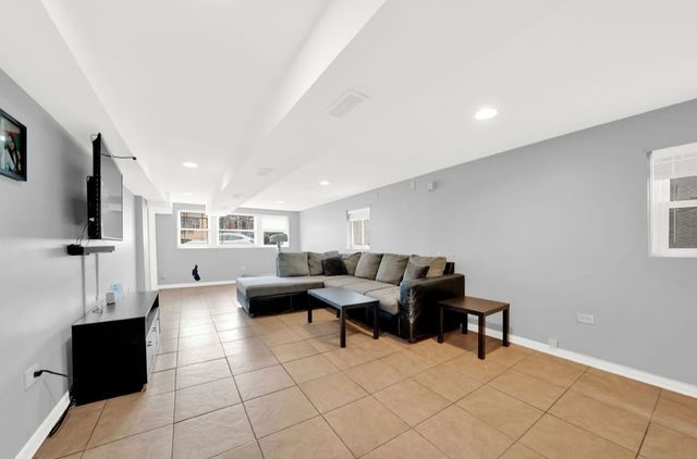 1434 Cuyler Avenue, Berwyn, IL 60402