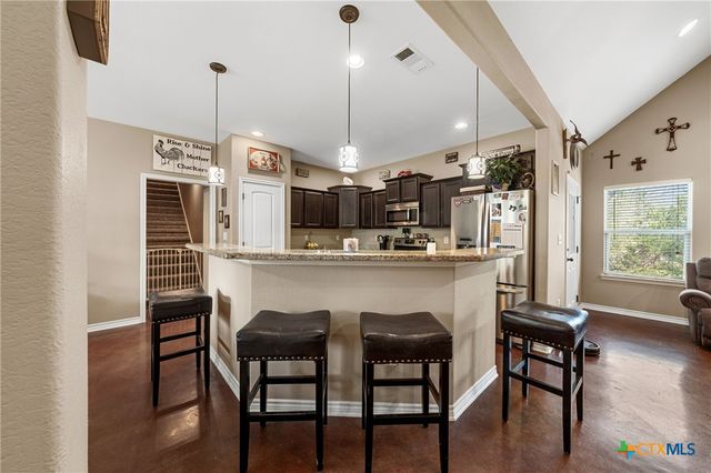 11 E AZTEC Lane, Belton, TX 76513