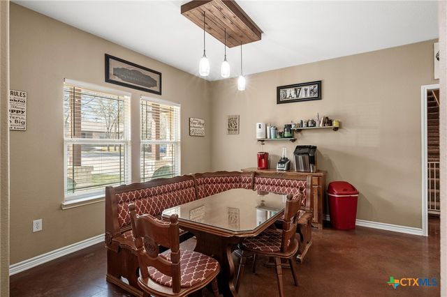 11 E AZTEC Lane, Belton, TX 76513