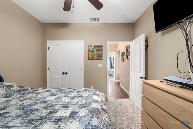 11 E AZTEC Lane, Belton, TX 76513