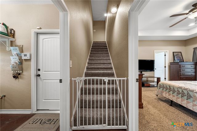 11 E AZTEC Lane, Belton, TX 76513