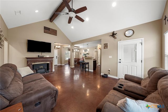 11 E AZTEC Lane, Belton, TX 76513